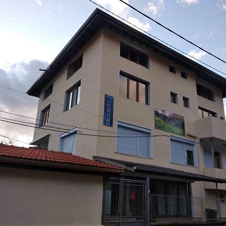 Guest House Proynovi Kalofer Exterior photo