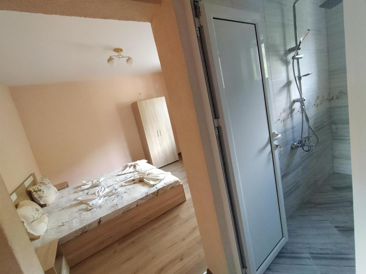 Guest House Proynovi Kalofer Exterior photo