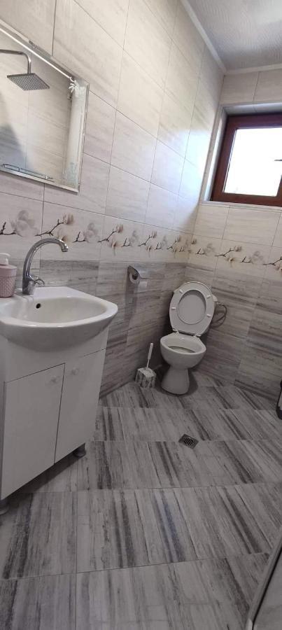 Guest House Proynovi Kalofer Exterior photo