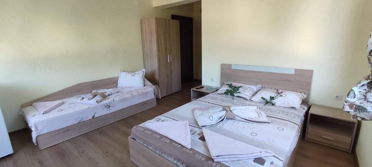 Guest House Proynovi Kalofer Exterior photo